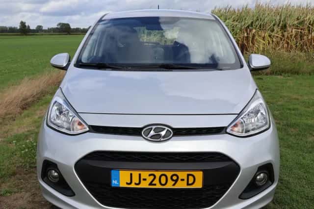 Hyundai i10 (2016) thumbnail 2