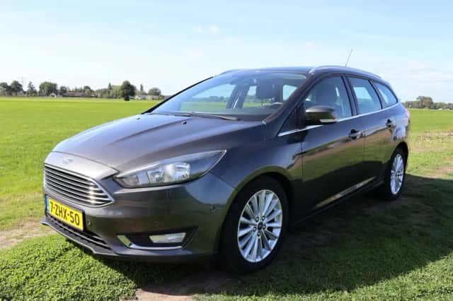 Ford Focus (2015) thumbnail 1
