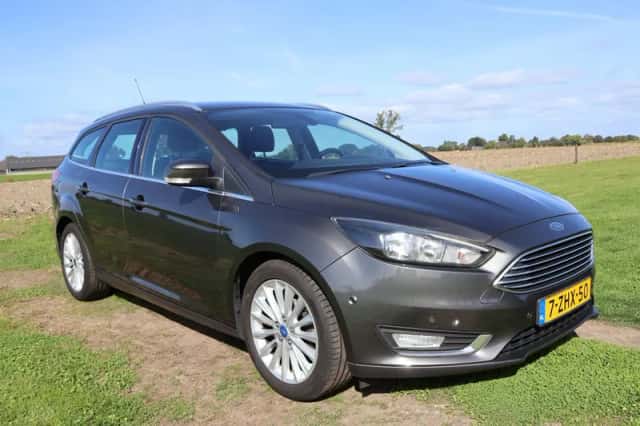 Ford Focus (2015) thumbnail 2