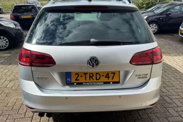 Volkswagen Golf (2013) thumbnail 5