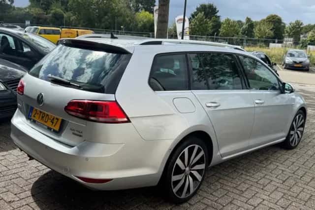 Volkswagen Golf (2013) thumbnail 6