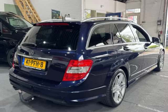 Mercedes-Benz C-Klasse (2011) thumbnail 4