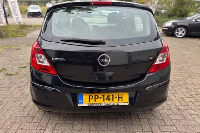 Opel Corsa (2008) thumbnail 5
