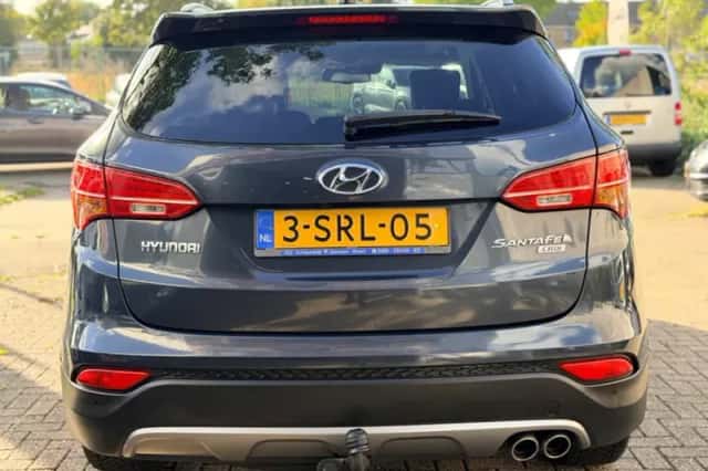 Hyundai Santa Fe (2013) thumbnail 6