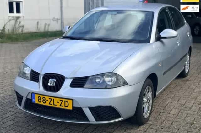 SEAT Ibiza (2008) thumbnail 1