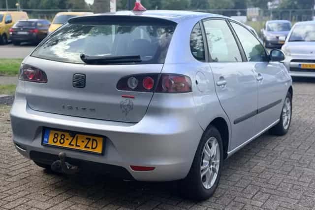 SEAT Ibiza (2008) thumbnail 4