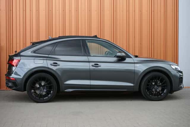 Audi Q5 (2021) thumbnail 2