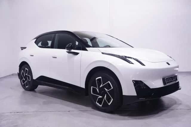 Lynk & Co 02 (2026) thumbnail 3