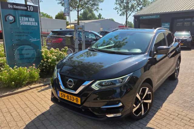 Nissan Qashqai (2018) thumbnail 1