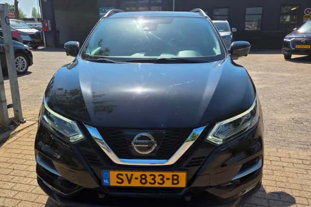 Nissan Qashqai (2018) thumbnail 3