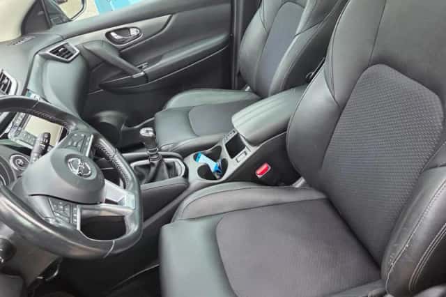 Nissan Qashqai (2018) thumbnail 4