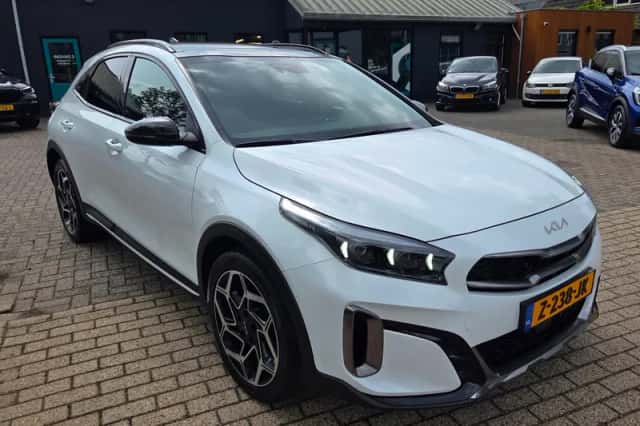 Kia XCeed (2024) thumbnail 5