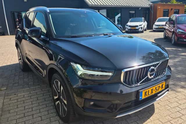Volvo XC40 (2020) thumbnail 5