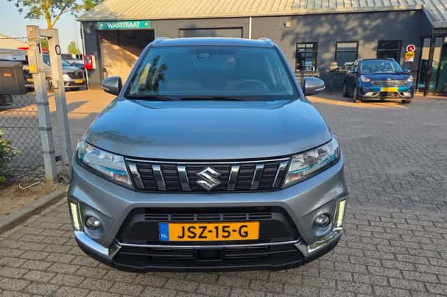 Suzuki Vitara (2021) thumbnail 3