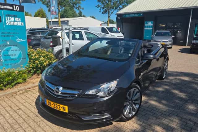 Opel Cascada (2016) thumbnail 1