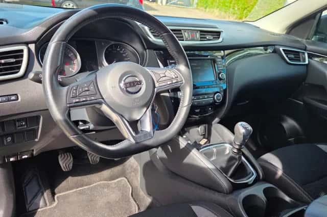 Nissan Qashqai (2020) thumbnail 2
