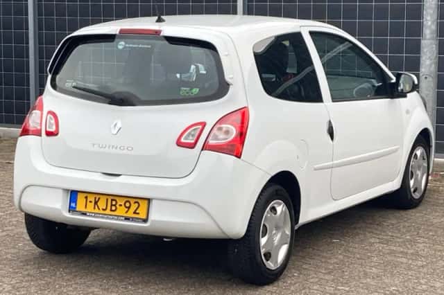 Renault Twingo (2013) thumbnail 2