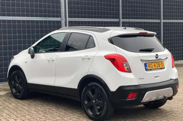 Opel Mokka (2013) thumbnail 4