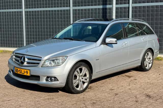 Mercedes-Benz C-Klasse (2011) thumbnail 3