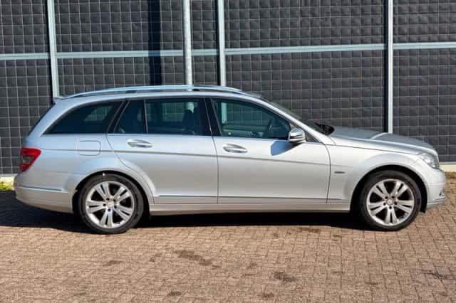 Mercedes-Benz C-Klasse (2011) thumbnail 6