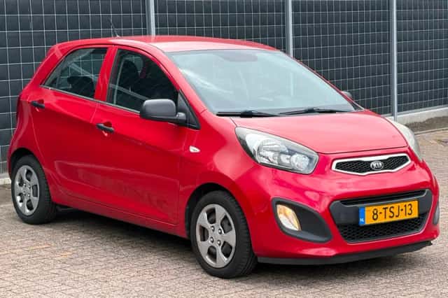 Kia Picanto (2014) thumbnail 5