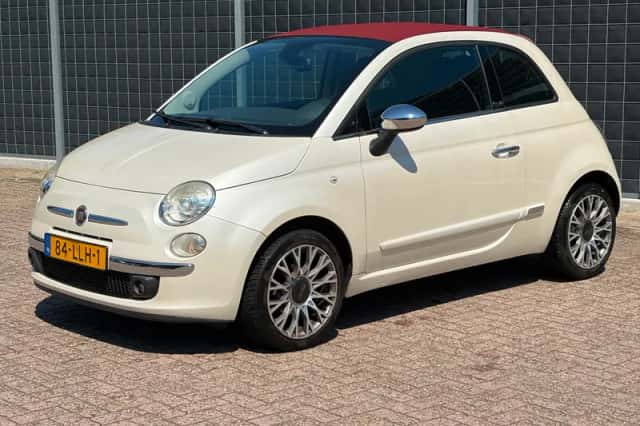 Fiat 500C (2010) thumbnail 3