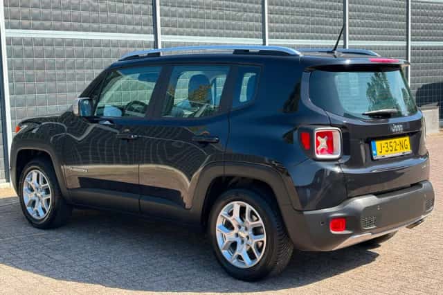 Jeep Renegade (2014) thumbnail 4