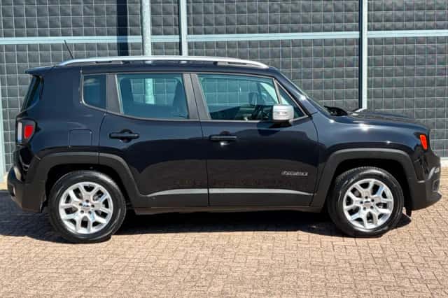 Jeep Renegade (2014) thumbnail 6
