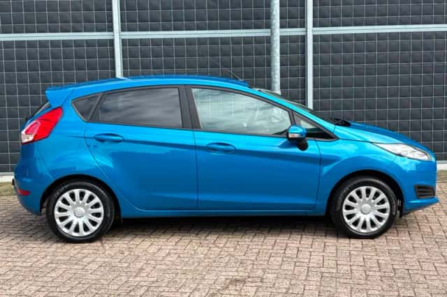 Ford Fiesta (2014) thumbnail 6