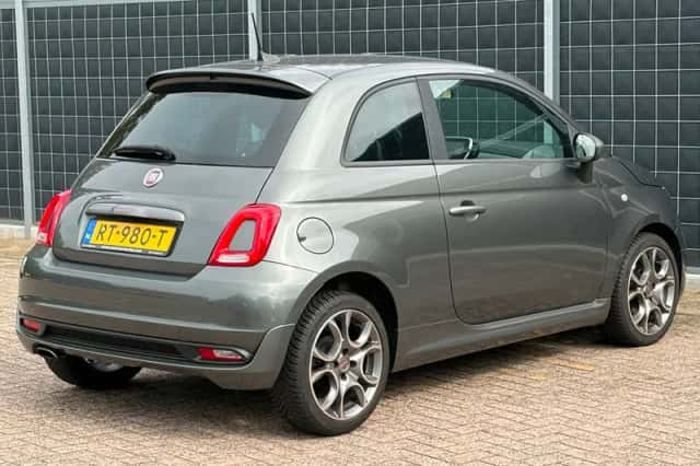 Fiat 500 (2018) thumbnail 2