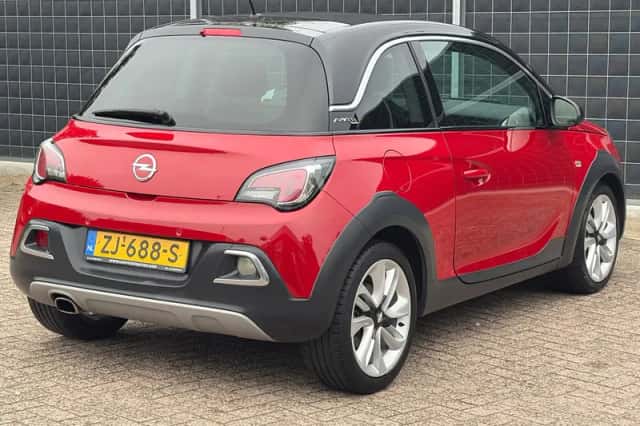 Opel Adam (2015) thumbnail 2