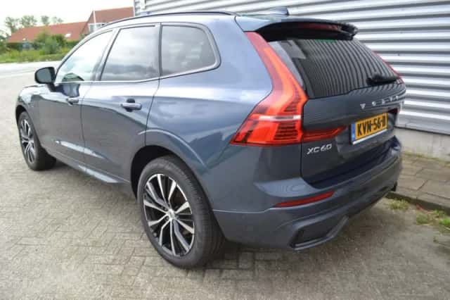 Volvo XC60 (2023) thumbnail 6