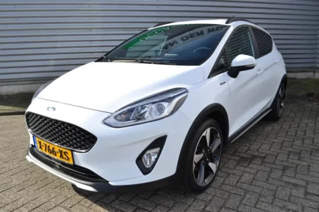 Ford Fiesta (2020) thumbnail 4