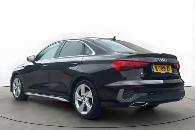 Audi A3 (2021) thumbnail 3