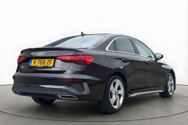 Audi A3 (2021) thumbnail 5