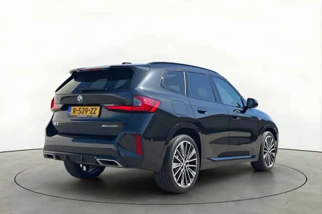 BMW X1 (2023) thumbnail 5