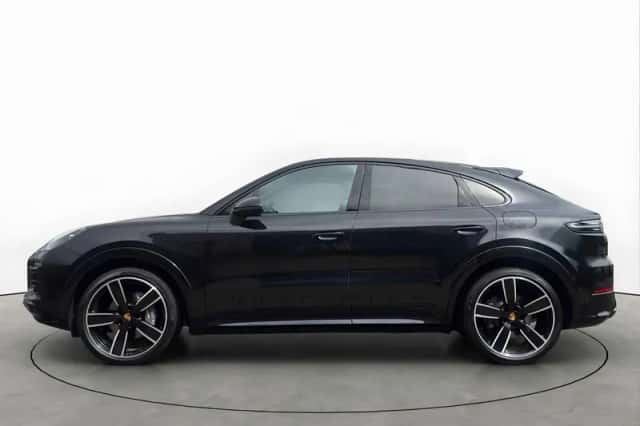 Porsche Cayenne Coupé (2022) thumbnail 2