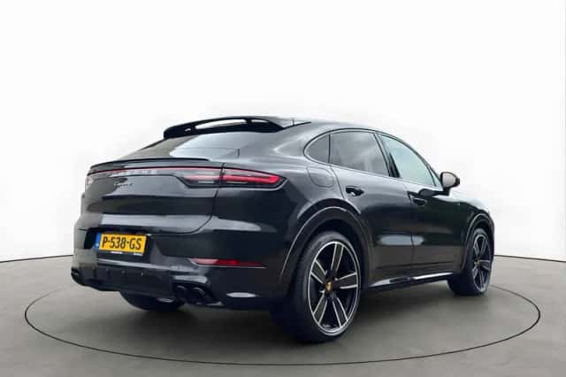 Porsche Cayenne Coupé (2022) thumbnail 5
