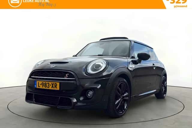 MINI Cooper (2019) thumbnail 1