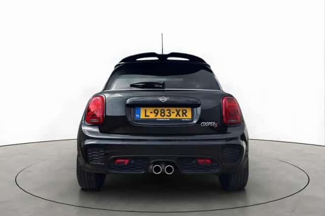 MINI Cooper (2019) thumbnail 4