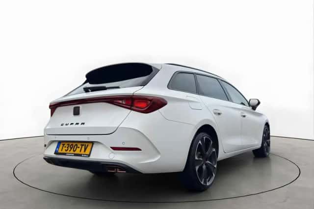 CUPRA Leon Sportstourer (2021) thumbnail 5