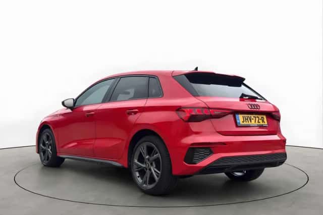 Audi A3 (2021) thumbnail 3