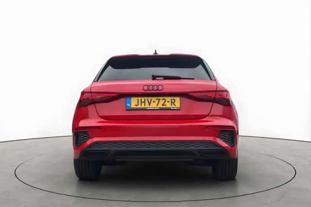 Audi A3 (2021) thumbnail 4