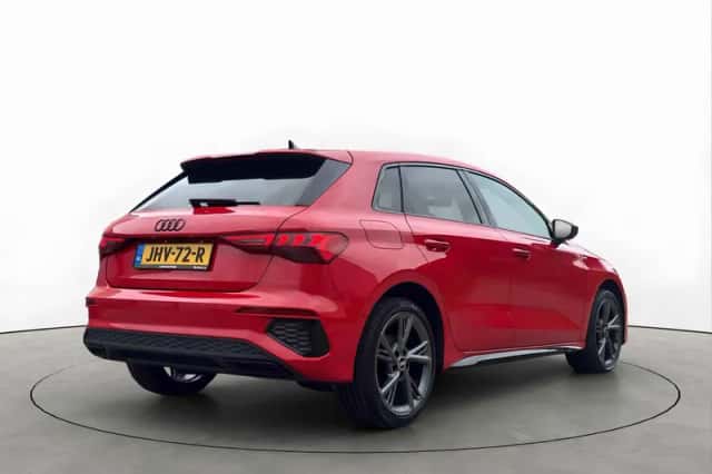 Audi A3 (2021) thumbnail 5