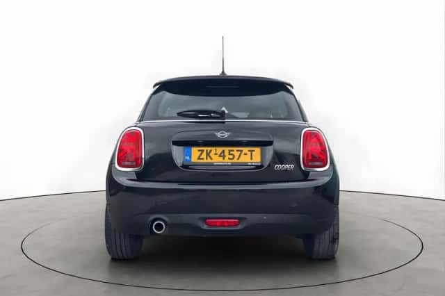 MINI Cooper (2019) thumbnail 4