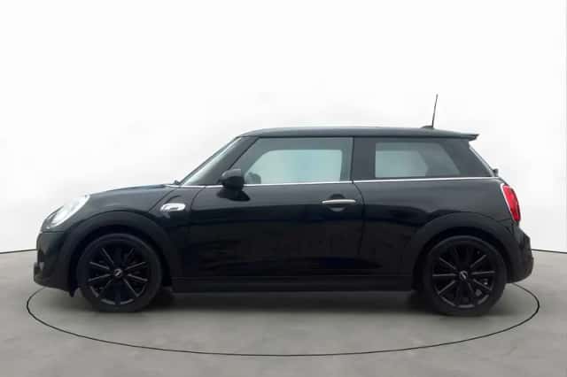 MINI Cooper S (2015) thumbnail 2