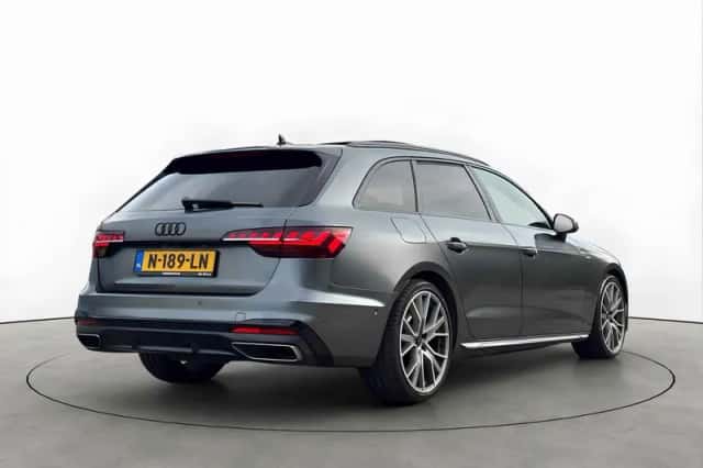Audi A4 (2020) thumbnail 5