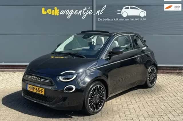 Fiat 500 (2022) thumbnail 1
