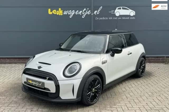 MINI Mini Electric (2021) thumbnail 1