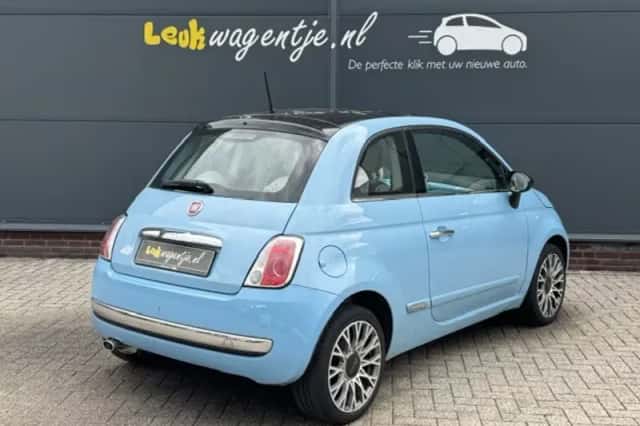 Fiat 500 (2015) thumbnail 2